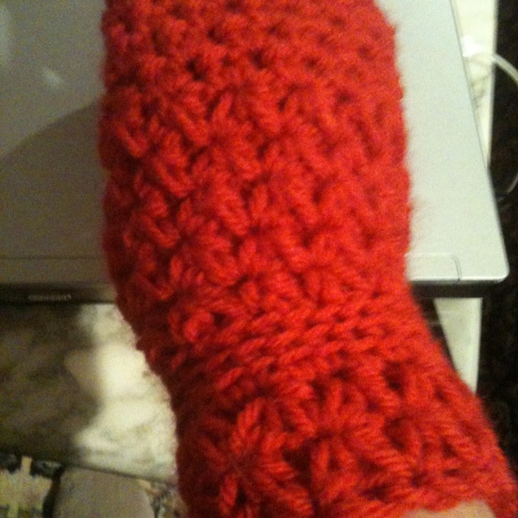 Fingerless Mittens - Picture 4 of 8